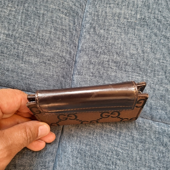 Gucci GG Canvas and Leather Key Holder.. Pristine!!! - Picture 9 of 10